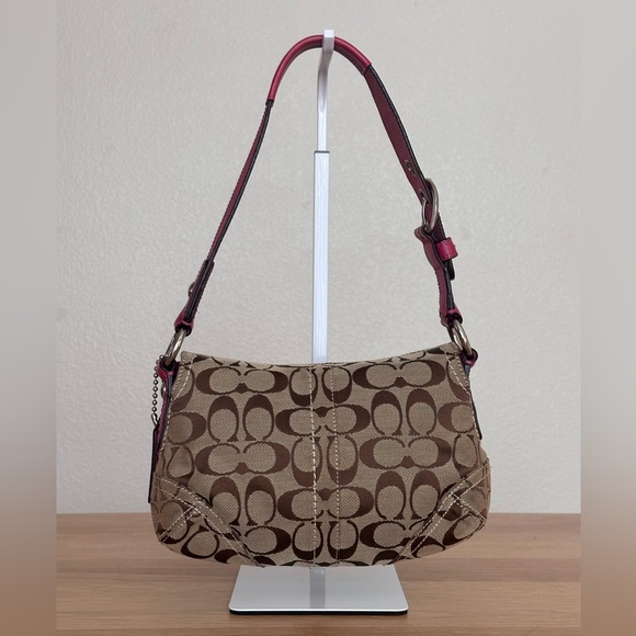 Authentic Coach monogram soho shoulder bag - Picture 3 of 17